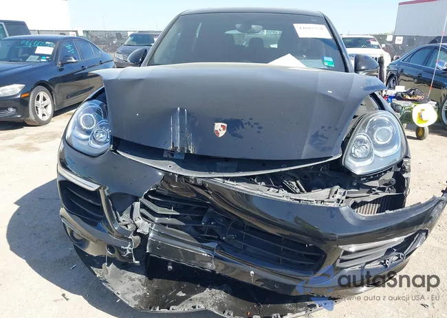 WP1AF2A21GKA42964: 44683378