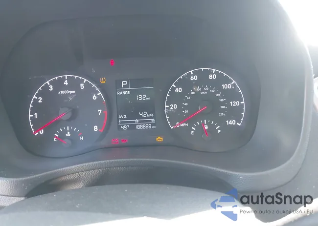 3KPC24A38JE011800: 44683875