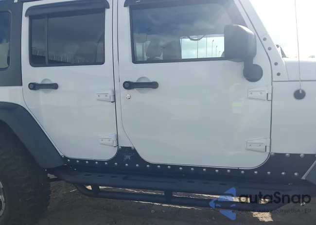 1J4BA6H10BL536027: 44684376