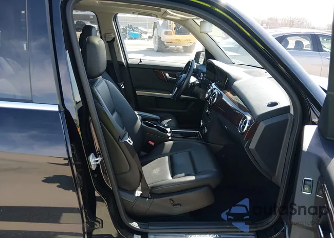 WDCGG8JB6EG320666: 44684467