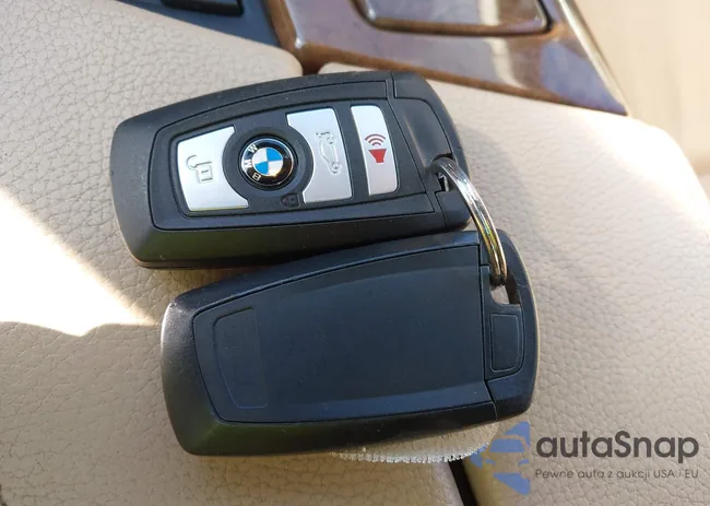 WBAFU7C52DDU76471: 44683950