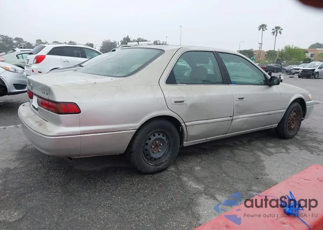 4T1BG22K7XU596608: 44684086