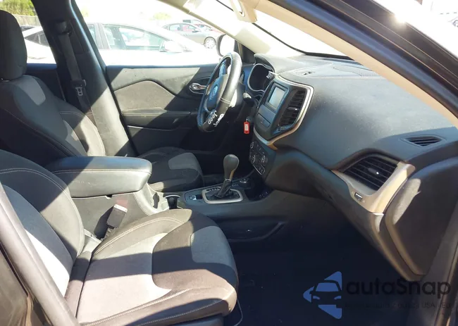 1C4PJMCB7EW224497: 44684117