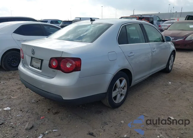 3VWRM71K59M130092: 44686572