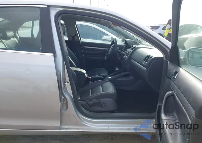 3VWRM71K59M130092: 44686572