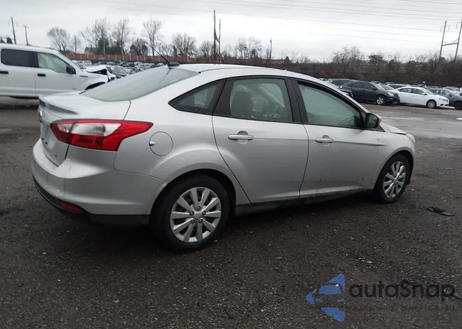 1FAHP3F20CL240943: 44686841