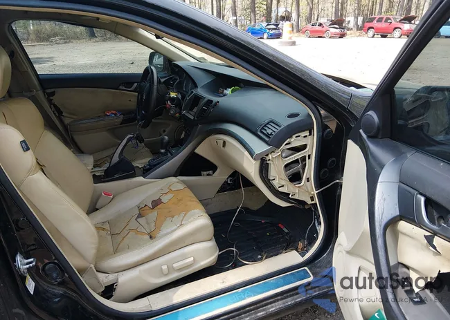 JH4CU2F61AC025092: 44687653