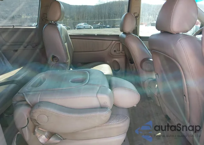 5TDZK22C07S014038: 44687752