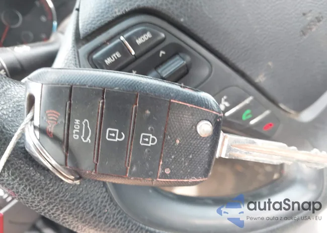 3KPFL4A77JE196998: 44686923