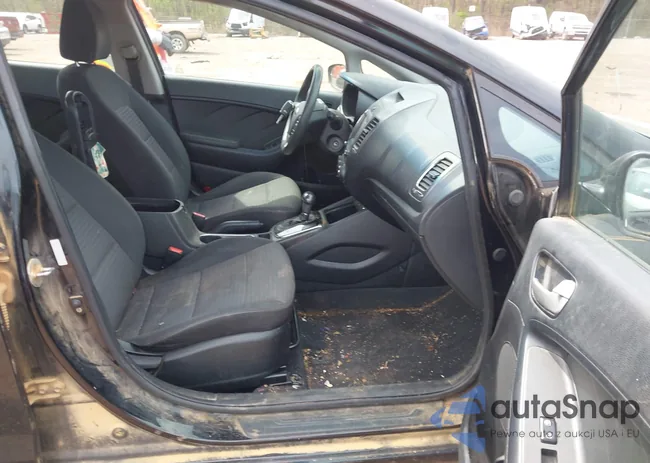 3KPFL4A77JE196998: 44686923