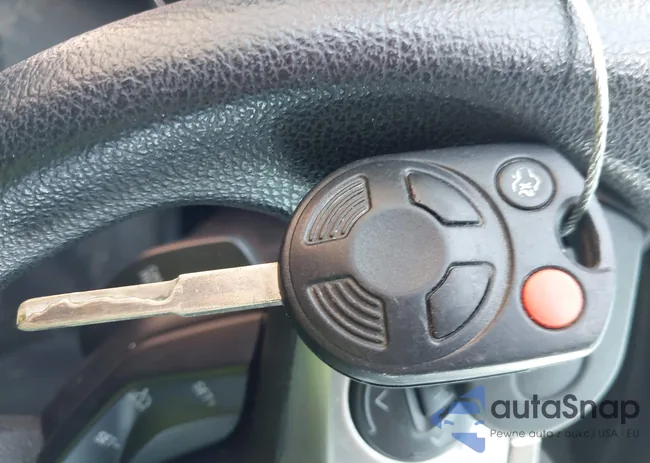 1FADP3F24EL283893: 44687056