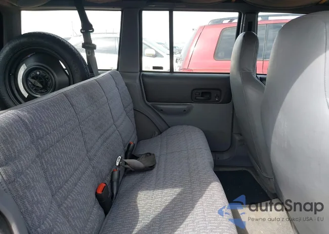 1J4FJ68S5WL235026: 44687180