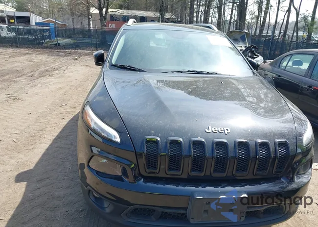 1C4PJMCB3FW768027: 44688788