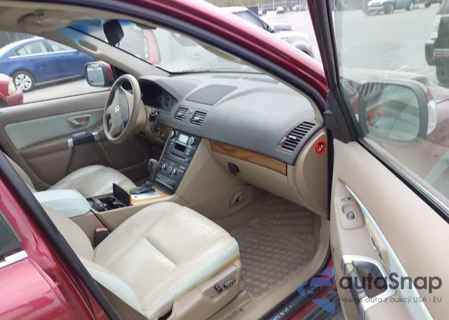 YV4CM982271357208: 44688166