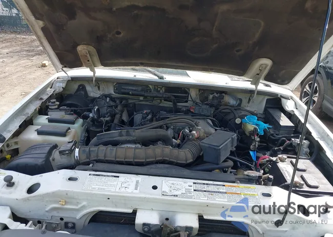 1FTYR14U5WTA21137: 44689338