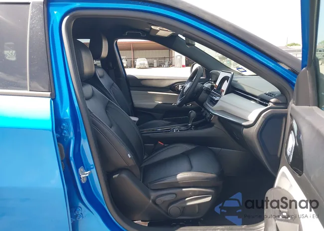 3C4NJDCN0ST596945: 44690299