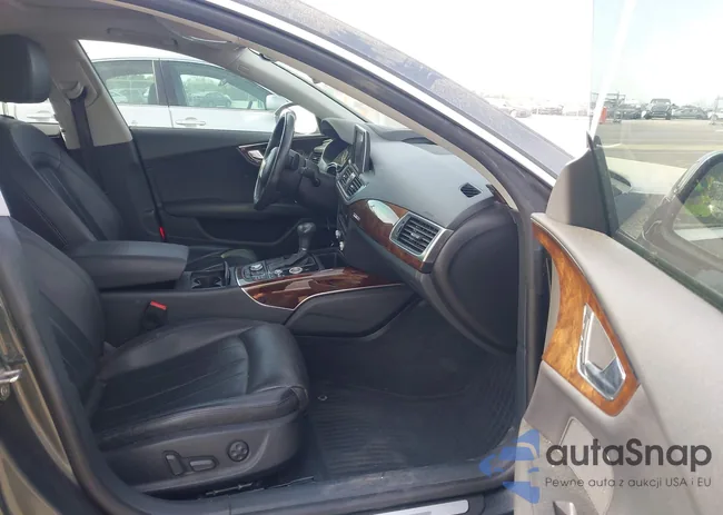 WAU3GAFC4CN146633: 44690186