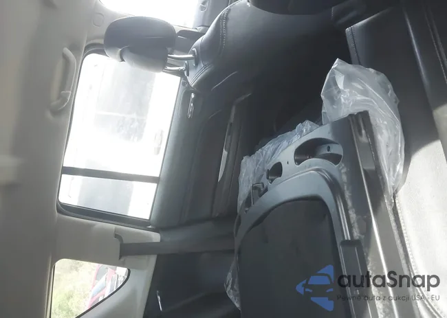 1C4NJCEA1GD769311: 44692470