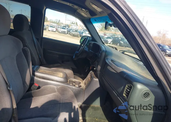 1GCEK19T21E179763: 44692152