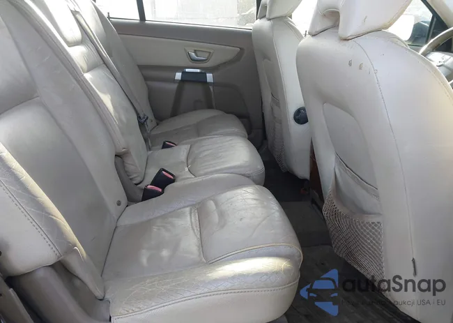 YV4952CZ3B1576853: 44692200