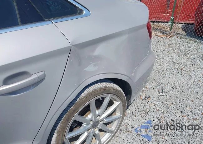 WAUCCGFF5F1103195: 44693550