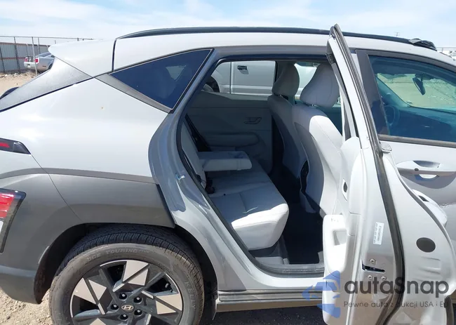 KM8HB3AB9SU339118: 44693664