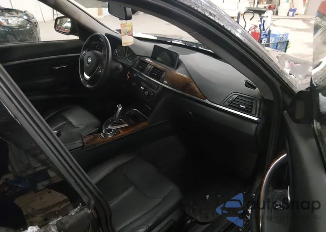 WBA8Z5C50FD671728: 44693670