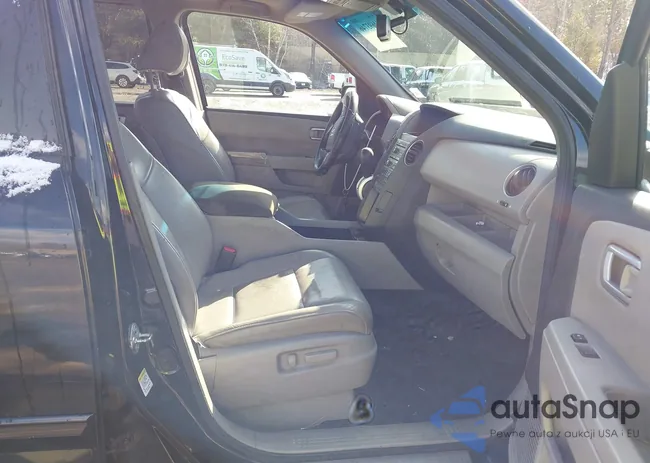 5FNYF4H63AB005133: 44693746