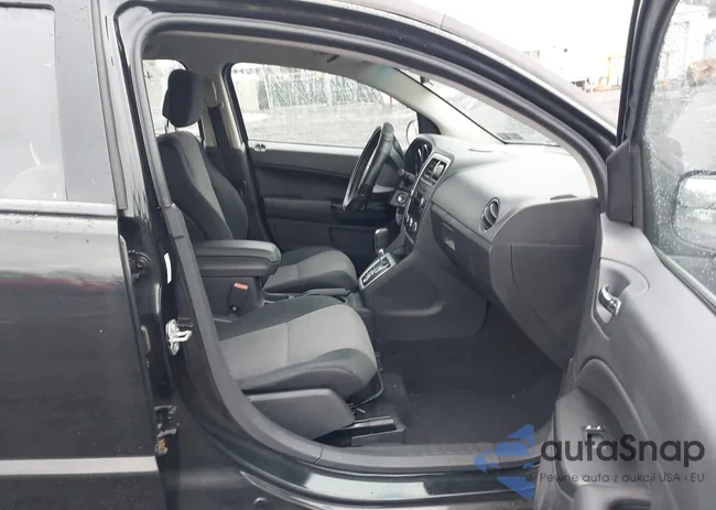 1B3CB4HA6AD558667: 44693204