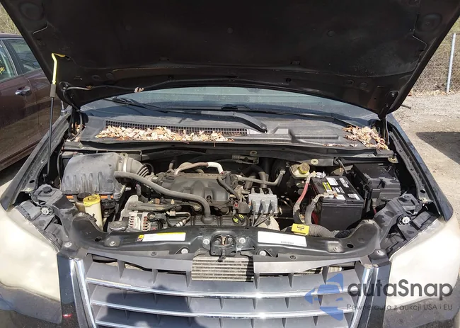 2A8HR54P58R728730: 44693268