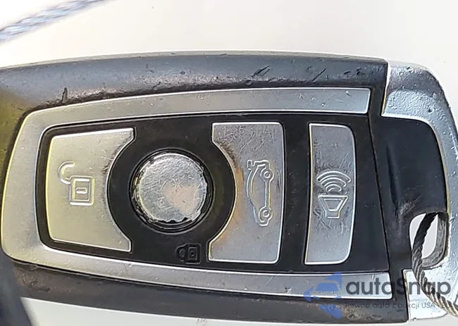 WBAKA8C59CDX01450: 44693914