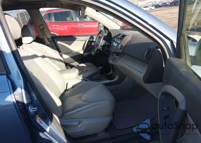 JTMBD31V575088159: 44695566