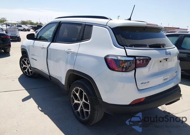 3C4NJDBNXRT604335: 44696544