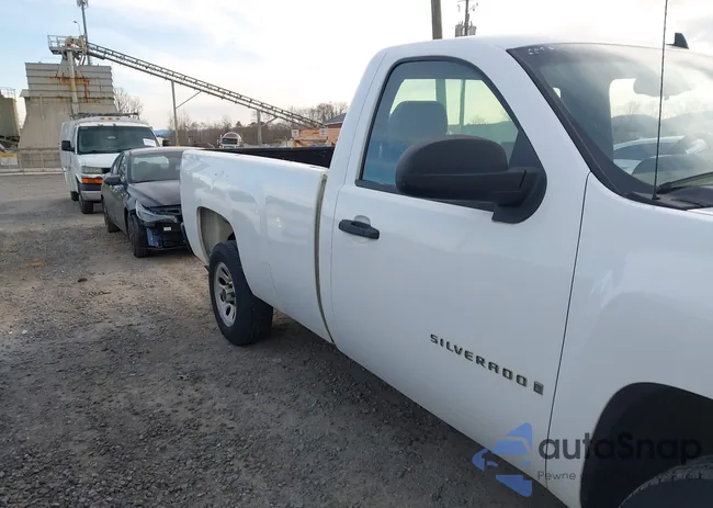 1GCEC14X68Z115963: 44696771