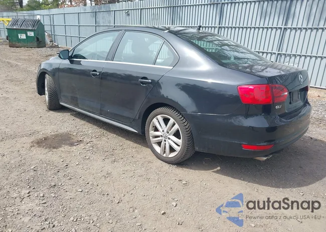 3VW5A7AJ3CM109733: 44696060