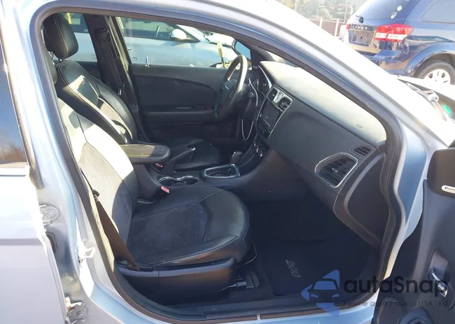 1C3CCBAB0DN761396: 44696221