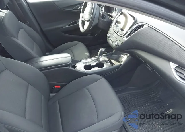 1G1ZE5ST9GF292633: 44696897