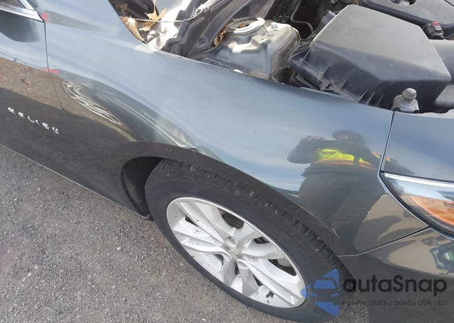 1G1ZE5ST9GF292633: 44696897