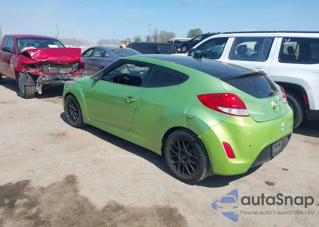 KMHTC6AD3CU068794: 44696985