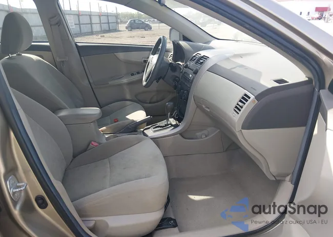 1NXBU40E89Z009403: 44698438