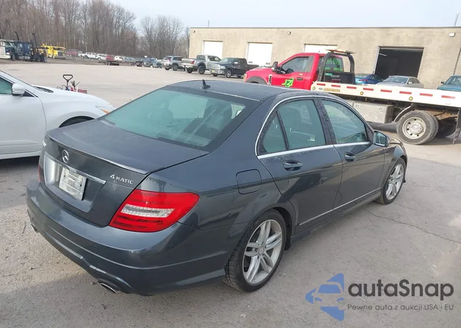 WDDGF8AB4DA751409: 44698606