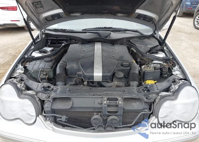 WDBRF61JX2F191876: 44699313