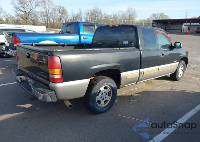 2GCEC19V911351030: 44699742