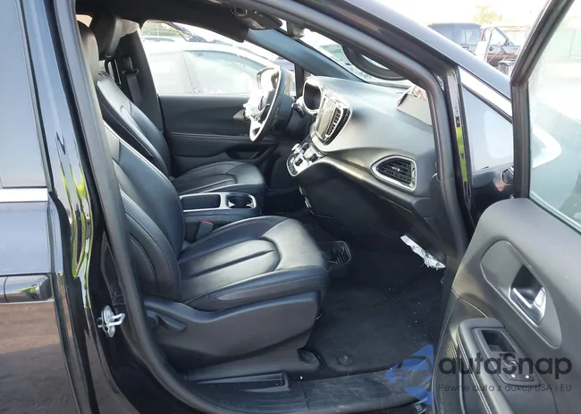 2C4RC1BGXSR541709: 44700666