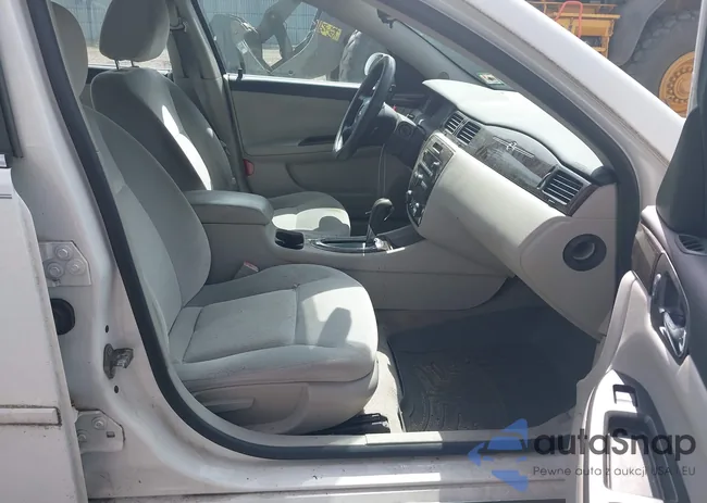 2G1WB5E30F1160552: 44700802