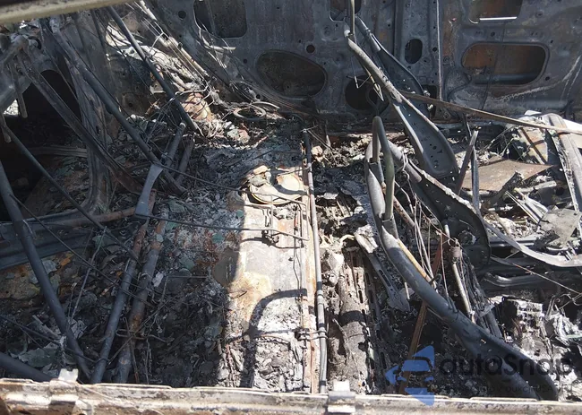 4T1BK36B18U304838: 44700250