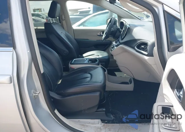 2C4RC1BG6PR536627: 44701773