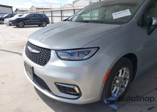 2C4RC1BG6PR536627: 44701773