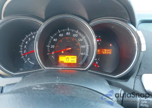 JN8AZ1MW6AW127773: 44702423