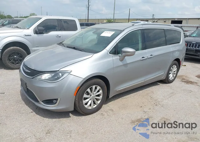 2C4RC1BG7JR356077: 44702847